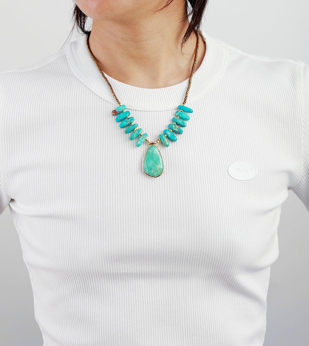 Collar con colgante de amazonita – Terapia de mujer 
