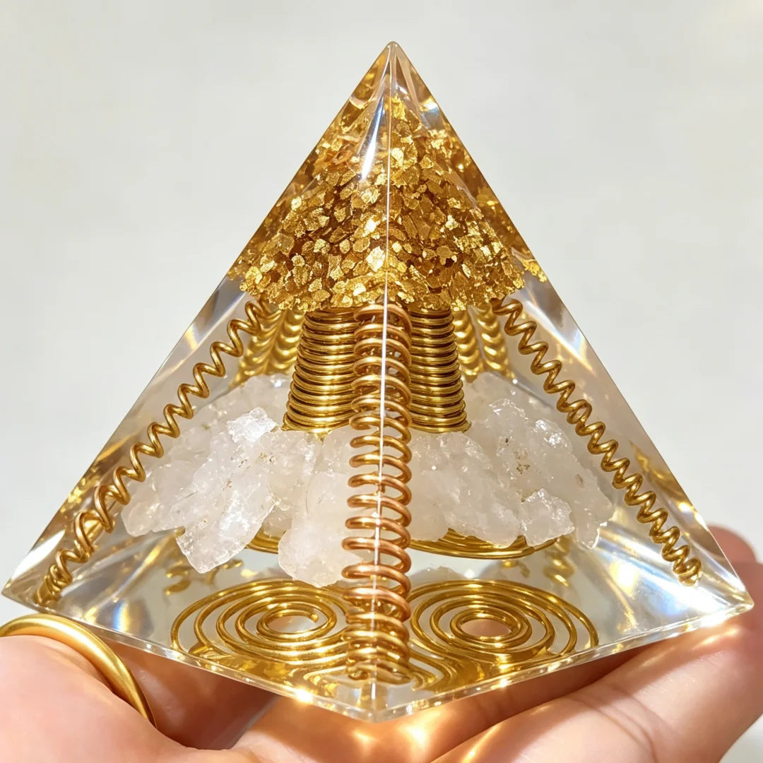 Pirâmide de Orgonite com Espiral de Cobre e Quartzo | CopperWire™
