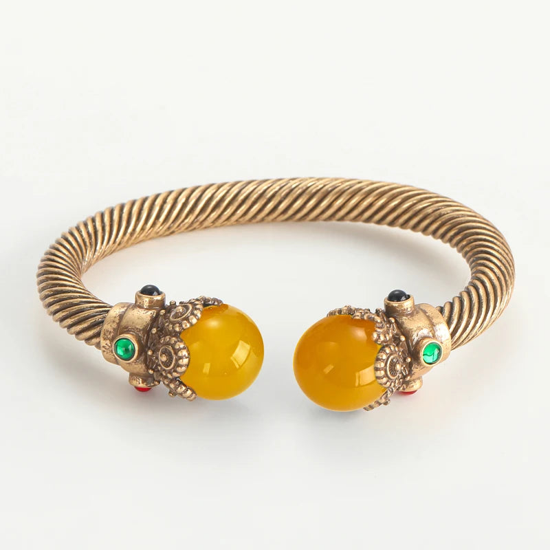 IndiaLux™ - Bracelete Vintage Indiano com Pedras Coloridas | Banho de Ouro e Design Cuff