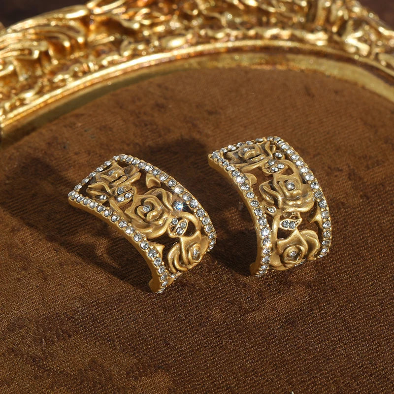 Brincos de Camélia Vintage Vazados | Cobre Banhado a Ouro - CamelliaLux™