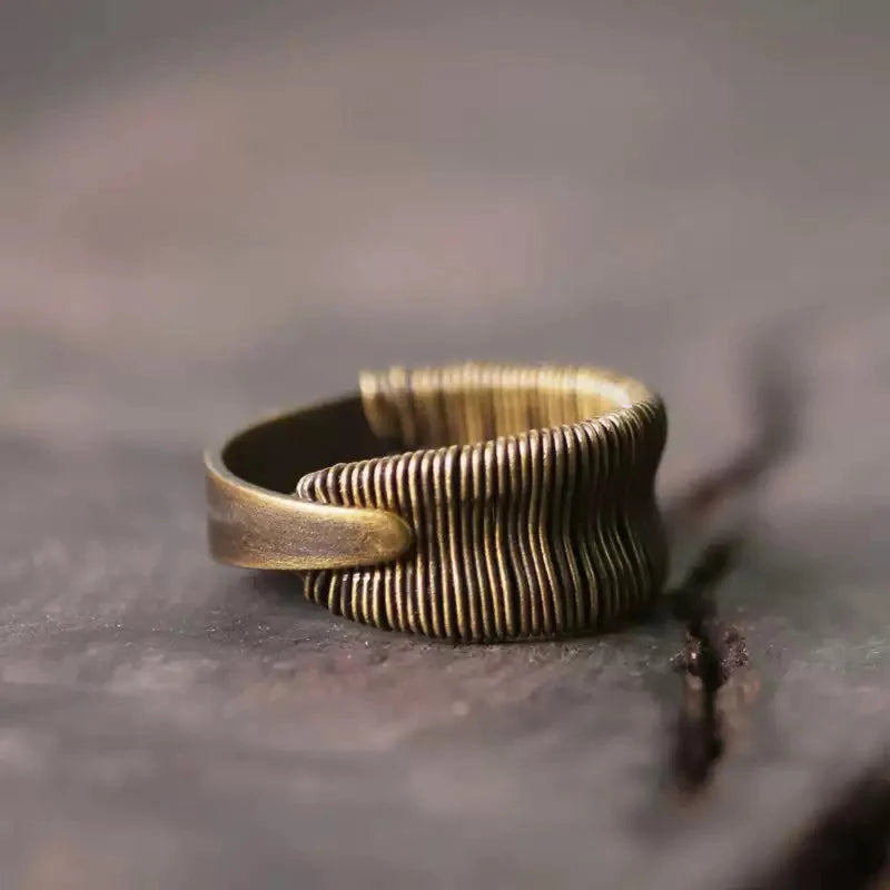 Conjunto Artesanal de Cobre Geométrico - Anel e Bracelete Energético | Trabalho Manual